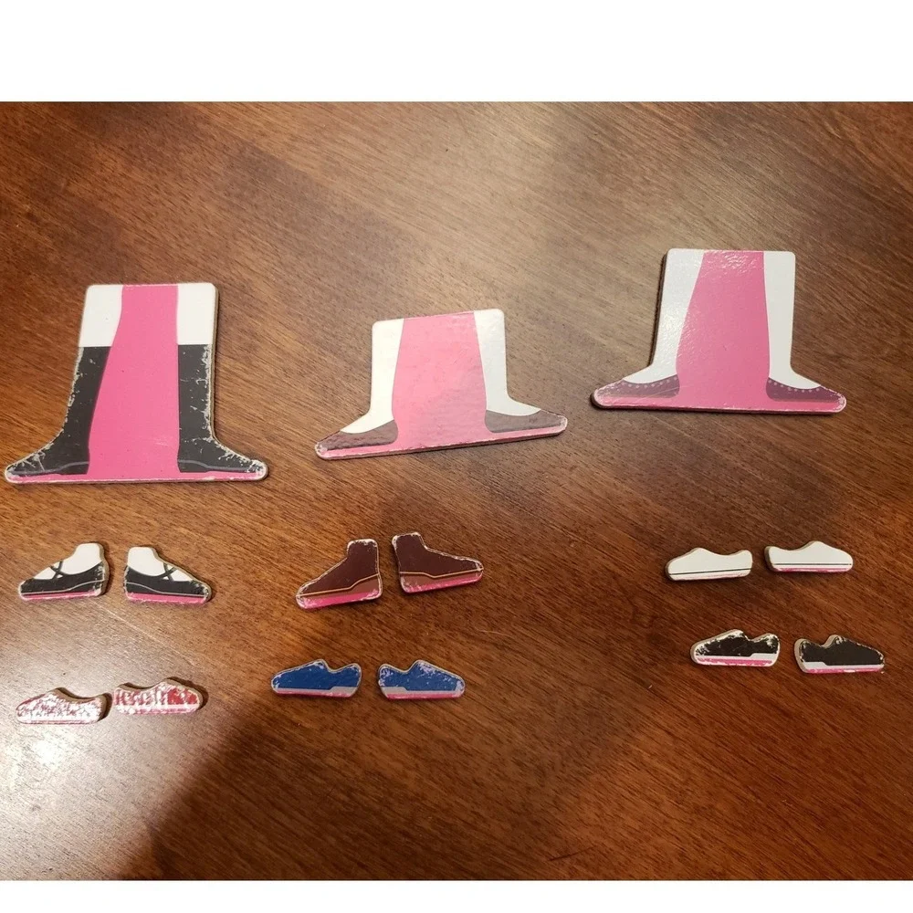 Melissa &‎ Doug Magnetic Wooden Dress Up Dolls Abby Emma Playset New